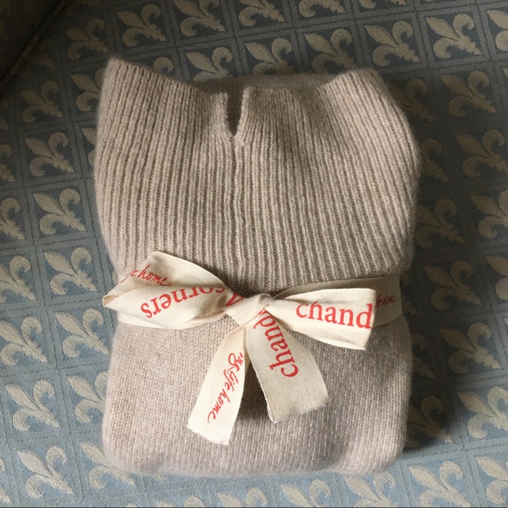 VINCE cashmere mock-neck sweater!! 🧚🏻‍♀️